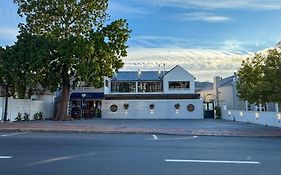 Le Petit Manoir Boutique Hotel